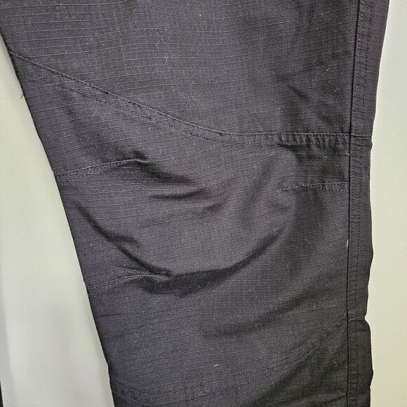 Men's Size 32x32 Black Woven Cargo Pants Hiking Work Outdoor Pockets - Picture 7 of 11